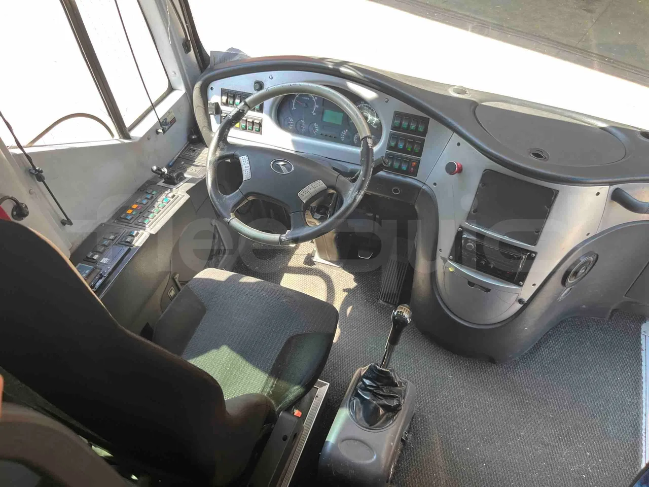 King Long XMQ6900 - buttons panels on