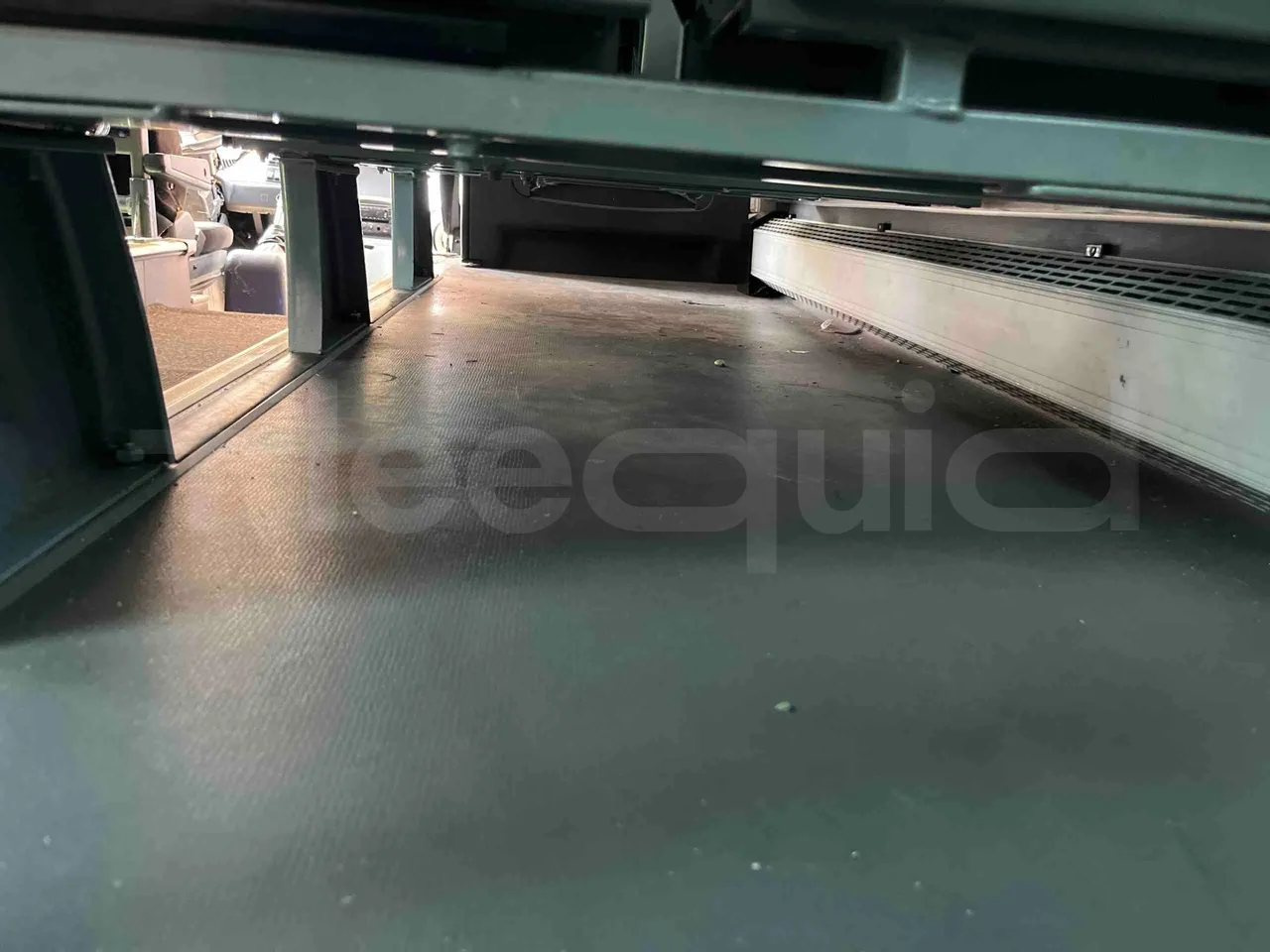 King Long XMQ6900 - footrest detail photo