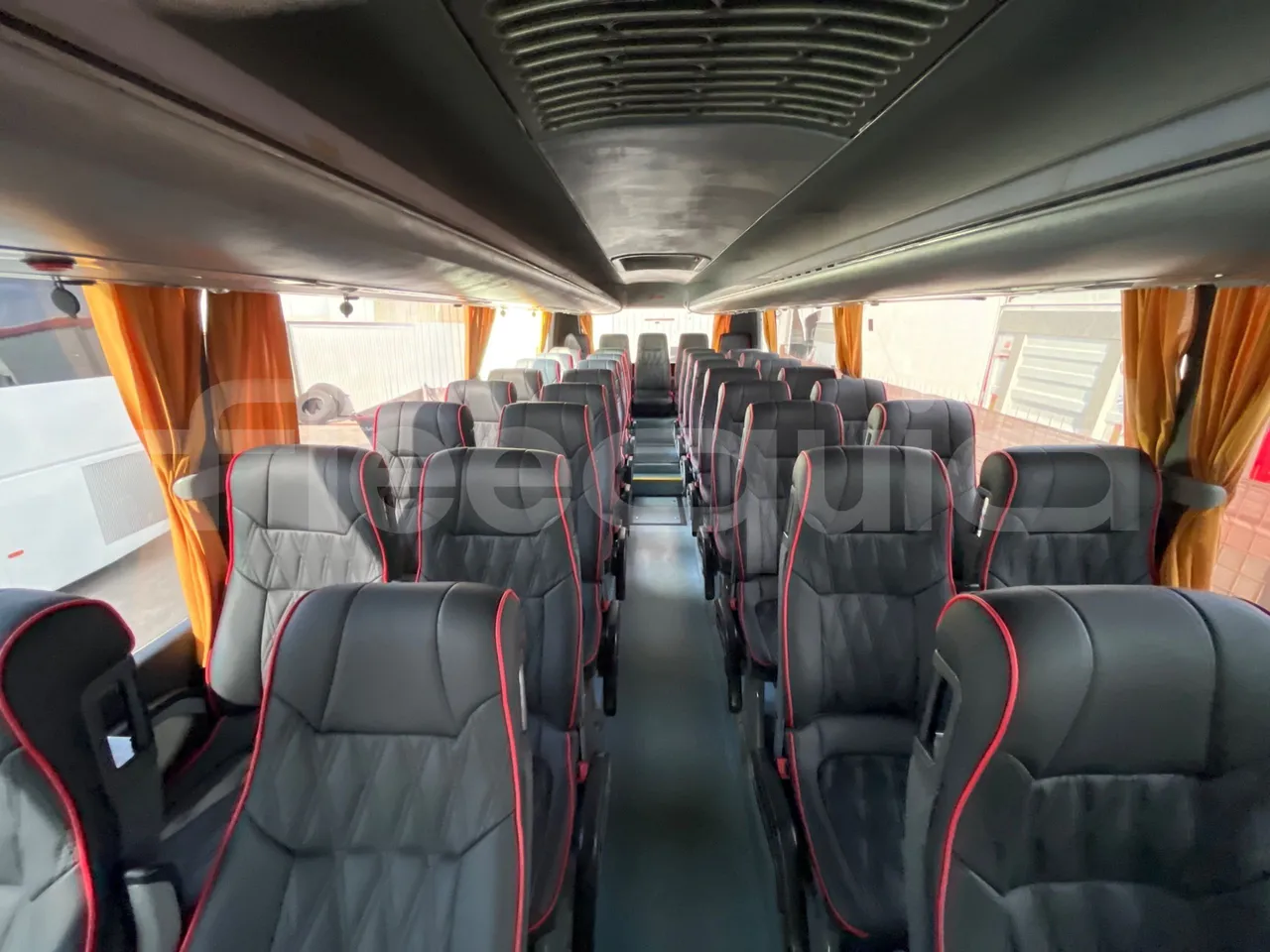 Volvo B12B 6X2 - EUR4 - 338kW -14.995m - reverse view middle aisle