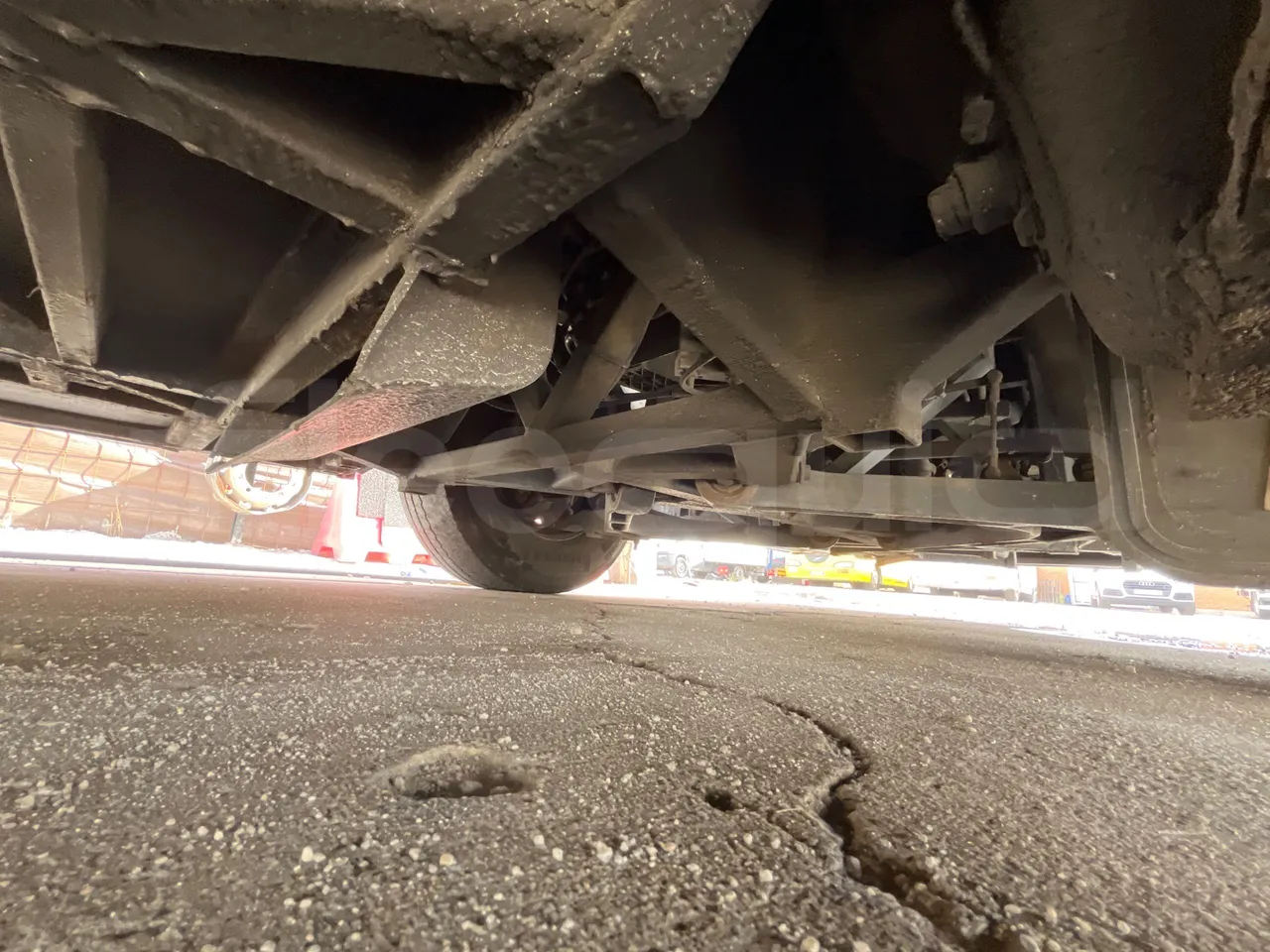 Volvo B12B 6X2 - EUR4 - 338kW -14.995m - front axle central