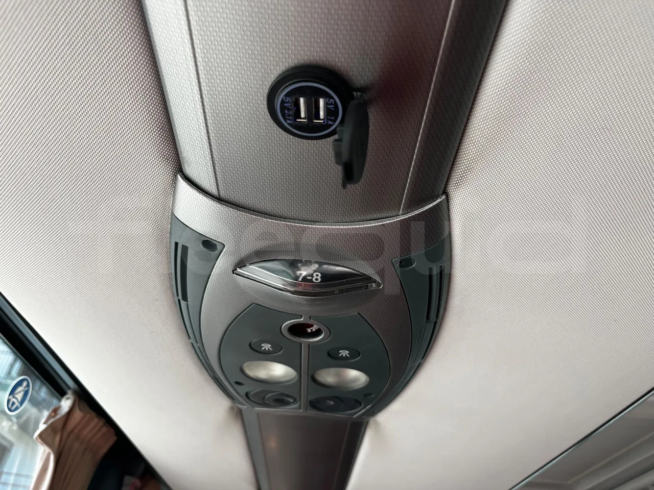 Irizar Century - Usb Charging