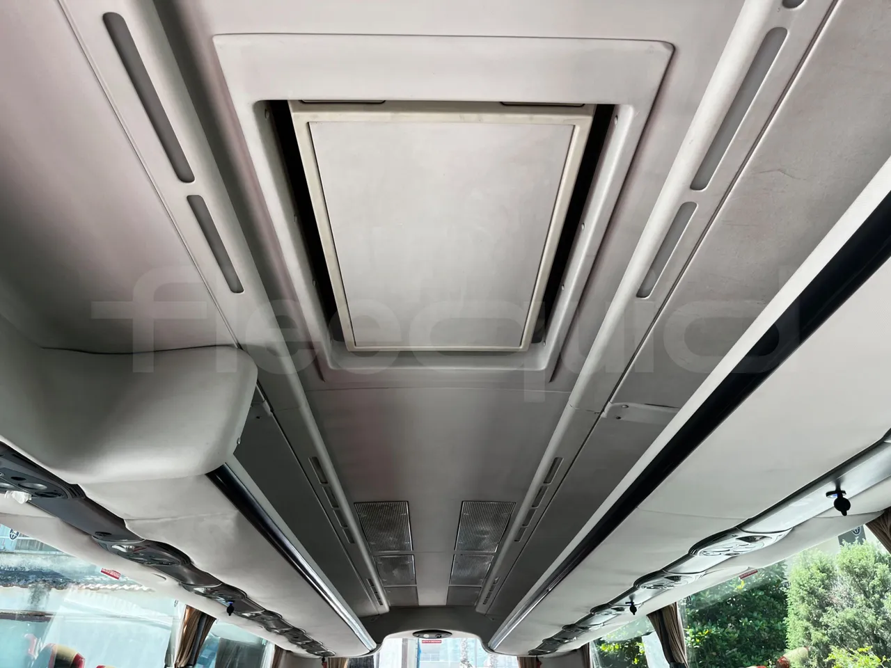 Irizar Century - Roof Hatch 2