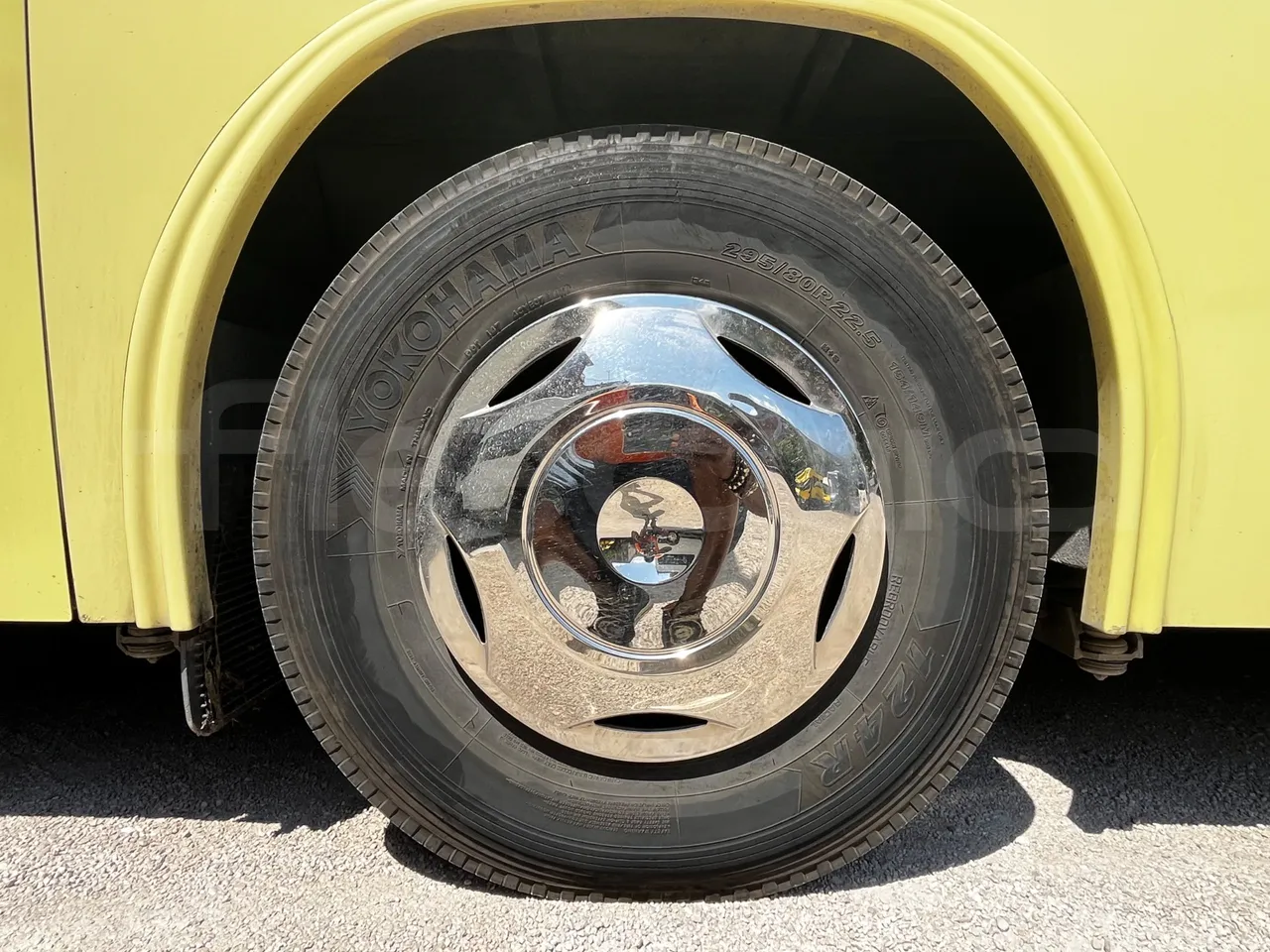 Irizar Century - First Axle Left Side: Tyre Tread