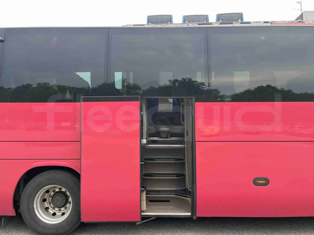 Iveco Magelys - front door 3 open