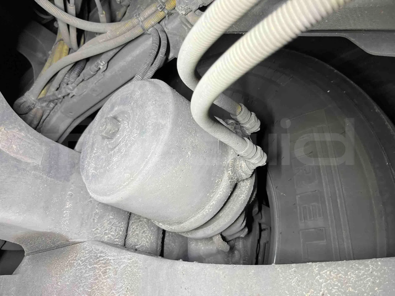 Iveco Magelys - axle 2 caliper brakes right