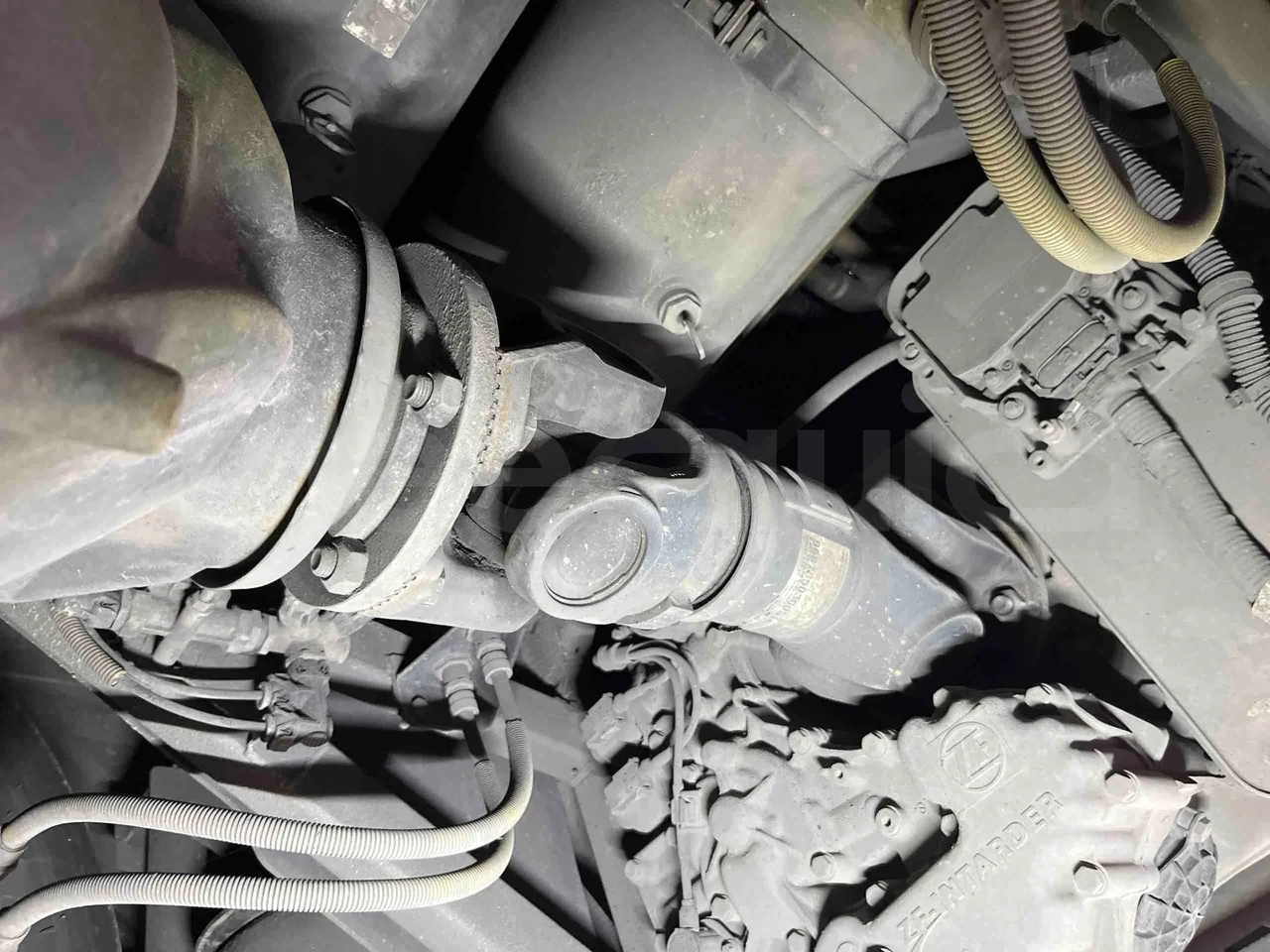 Iveco Magelys - driveshaft photo