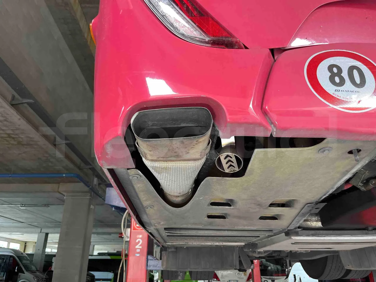 Iveco Magelys - exhaust photo