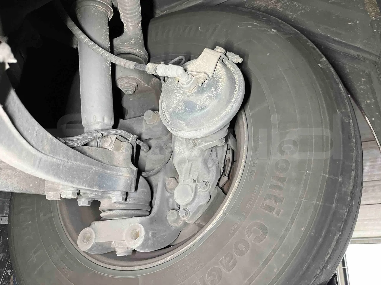 Iveco Magelys - front brake calipers left