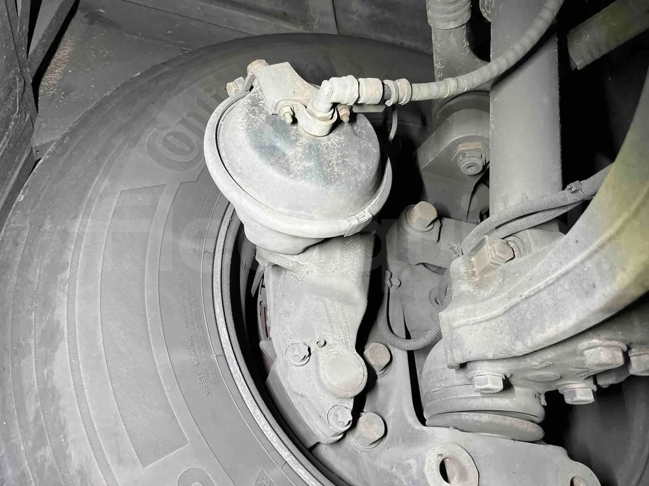 Iveco Magelys - front brake calipers right