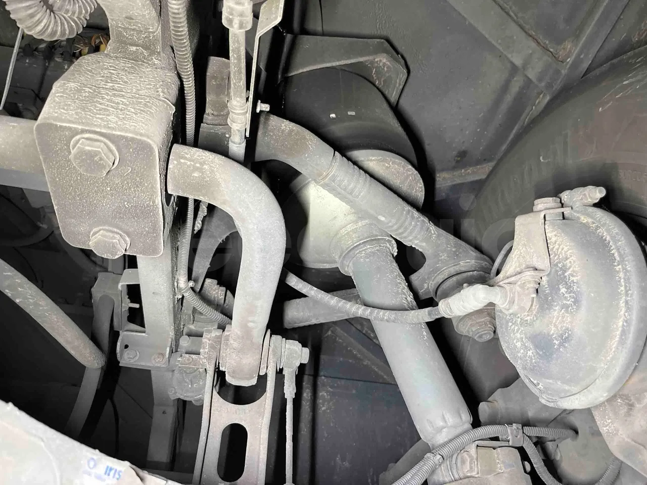 Iveco Magelys - front shock absorbers left