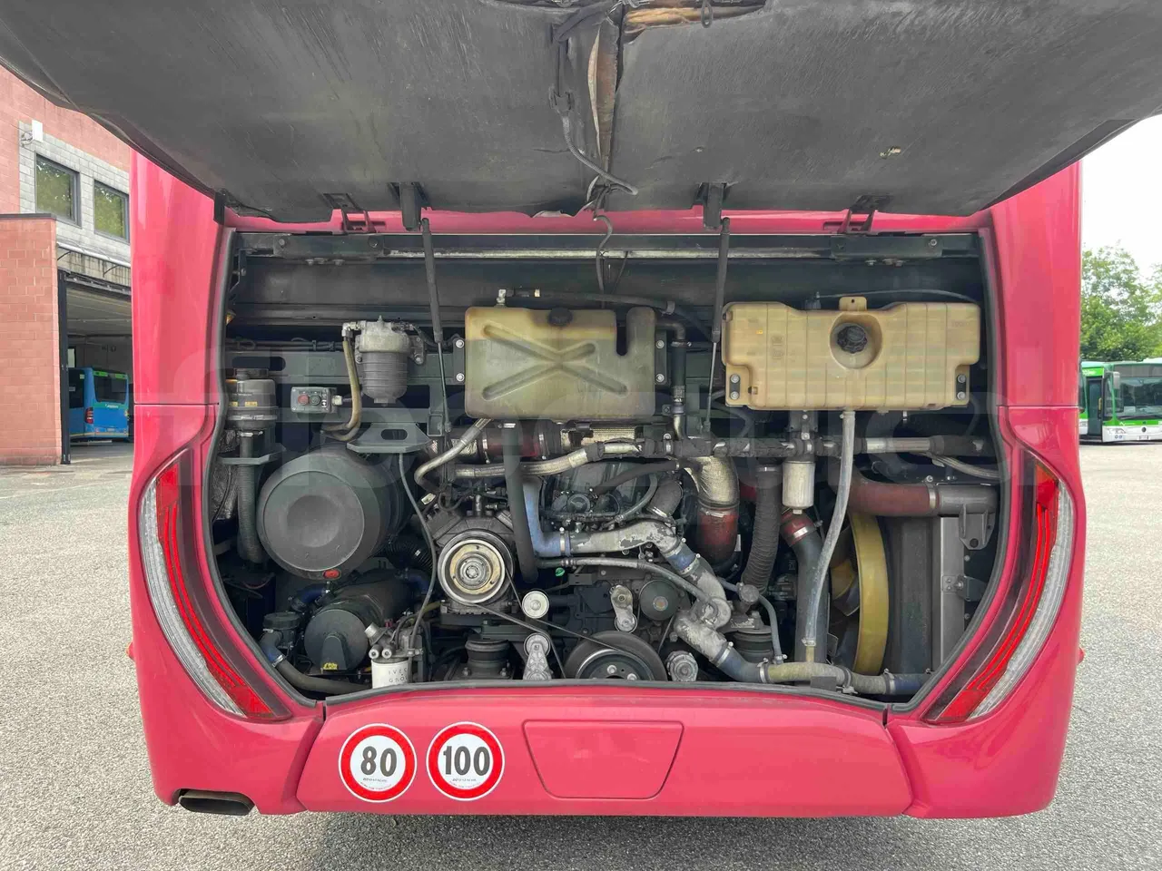 Iveco Magelys - rear hatch open