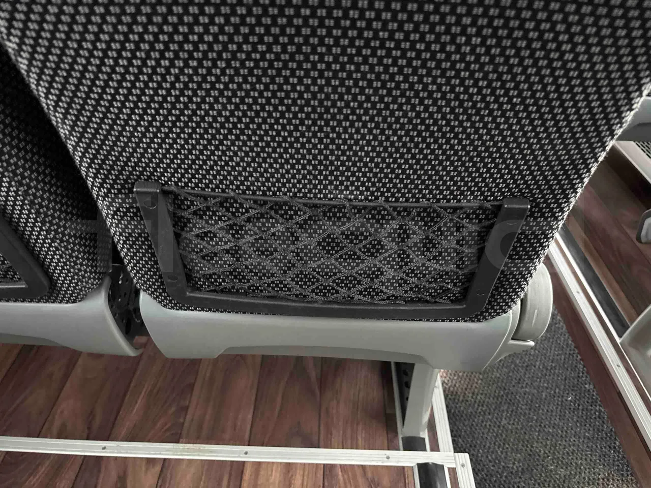 Mercedes-Benz Sprinter - mesh detail photo