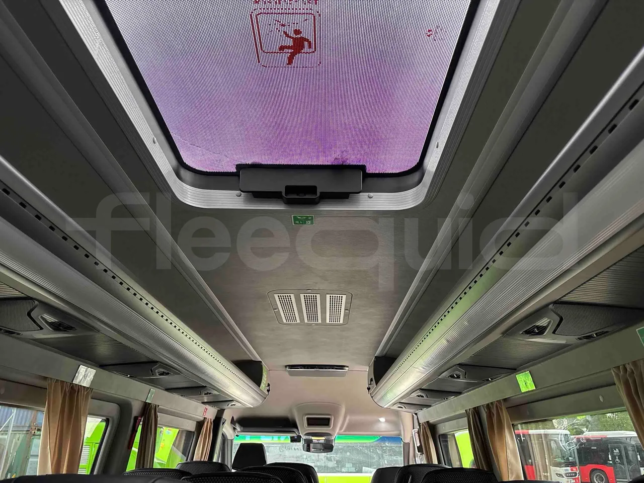 Mercedes-Benz Sprinter - overhead compartments photo