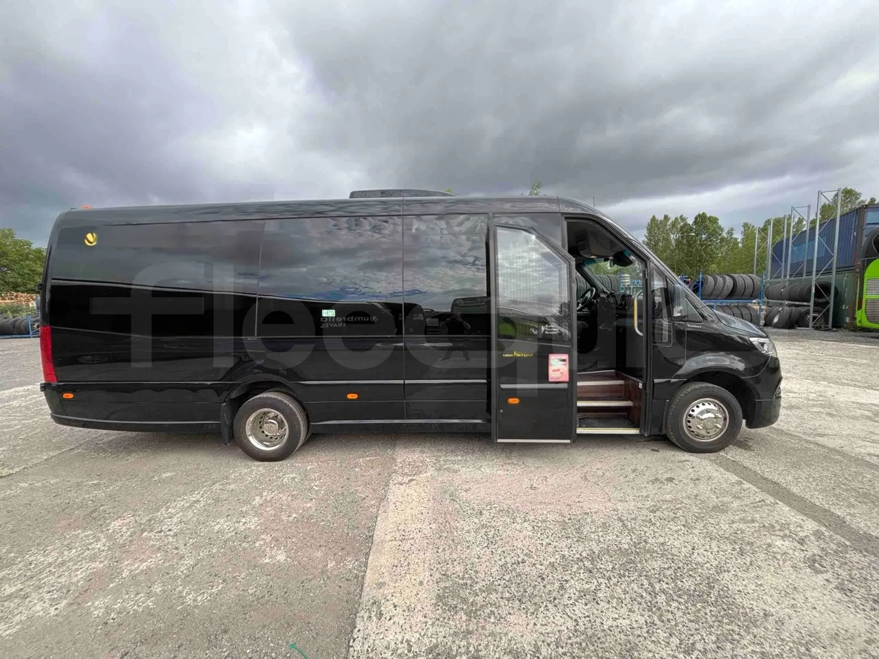 Mercedes-Benz Sprinter - right side doors open