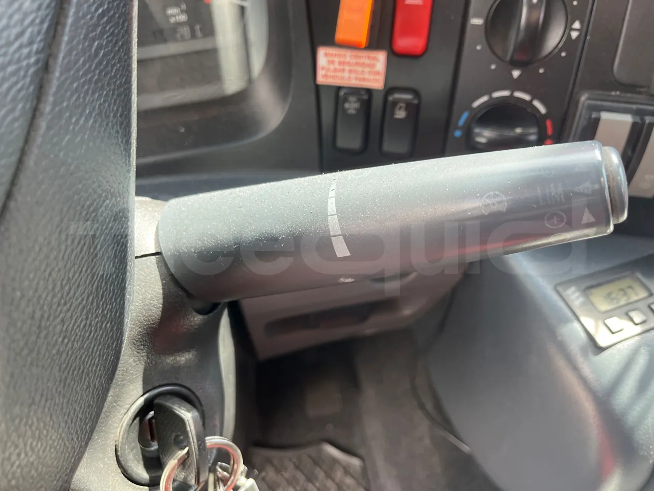 Mercedes-Benz Andecar HTA03-970.257.2/ Euro 4 - 175 Kw - 9.26 Mt - command unit indicators