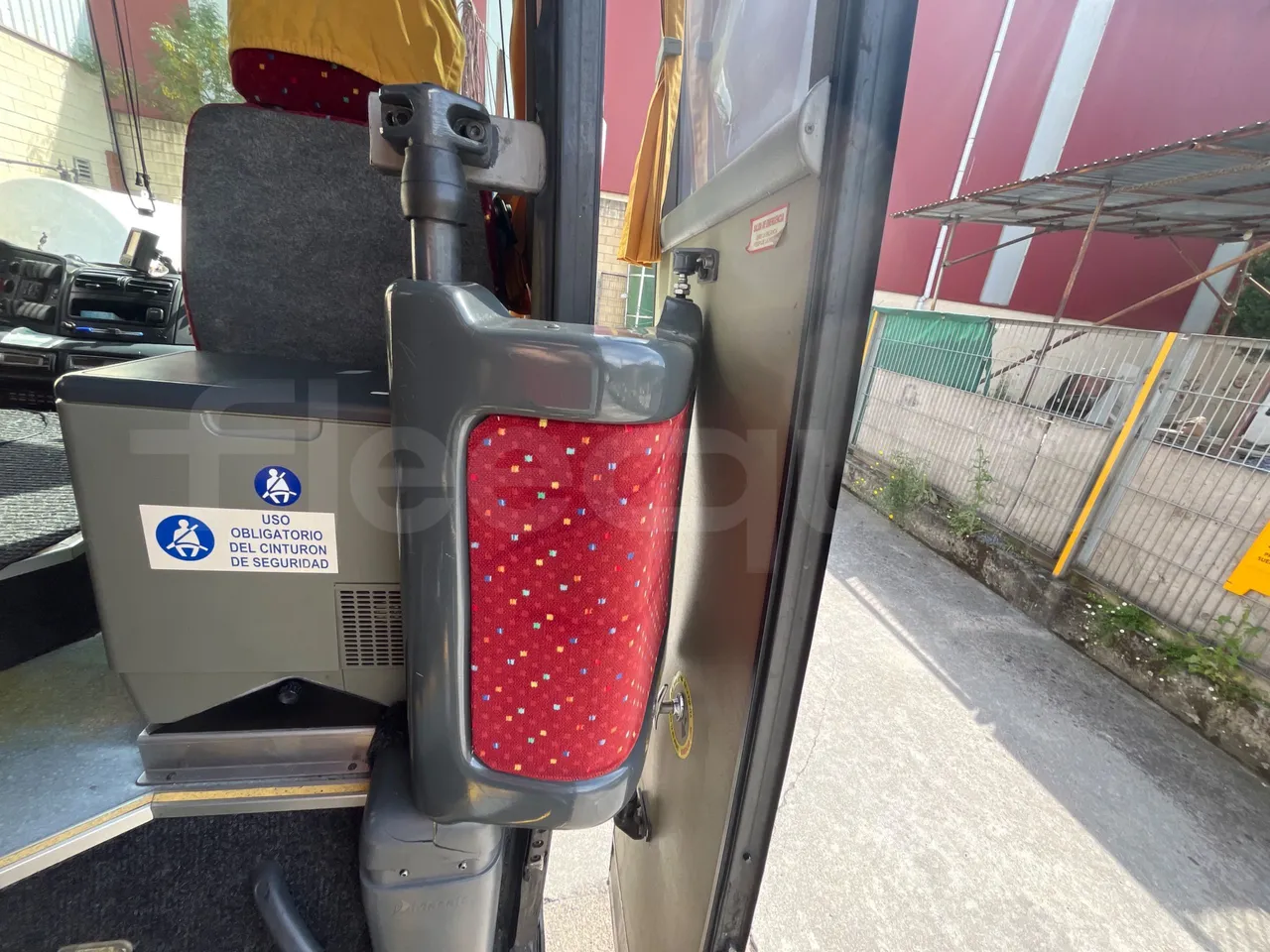 Mercedes-Benz Andecar HTA03-970.257.2/ Euro 4 - 175 Kw - 9.26 Mt - door mechanism photo