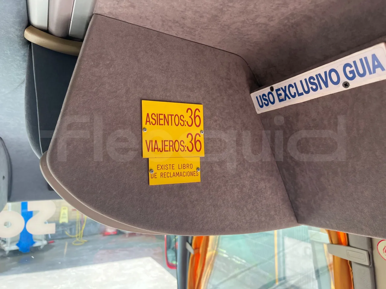 Mercedes-Benz Andecar HTA03-970.257.2/ Euro 4 - 175 Kw - 9.26 Mt - seat plate photo