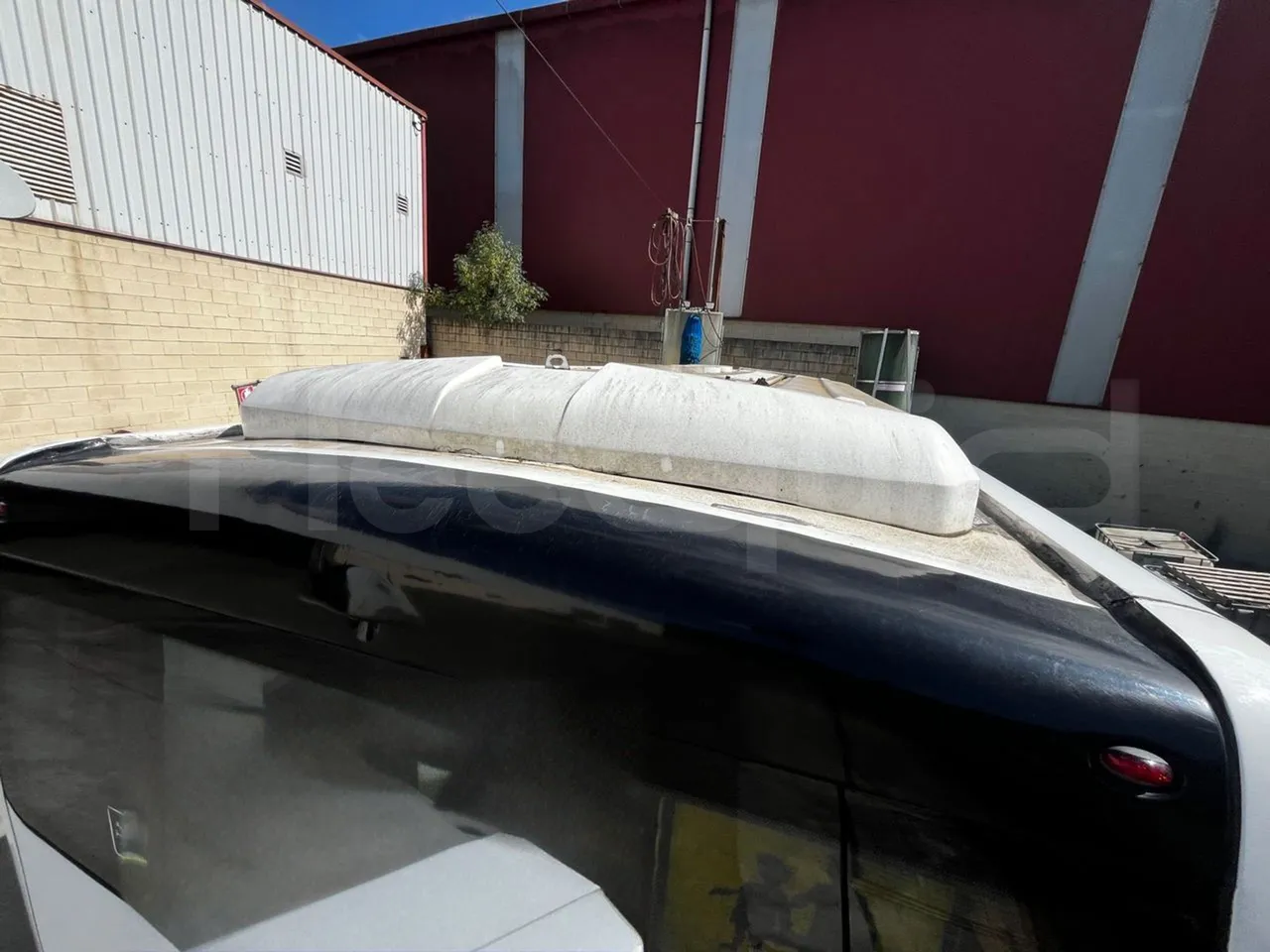 Mercedes-Benz Andecar HTA03-970.257.2/ Euro 4 - 175 Kw - 9.26 Mt - right side doors open