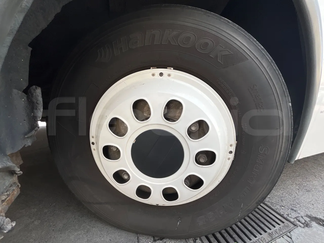 Mercedes-Benz Andecar HTA03-970.257.2/ Euro 4 - 175 Kw - 9.26 Mt - front left tire measurements