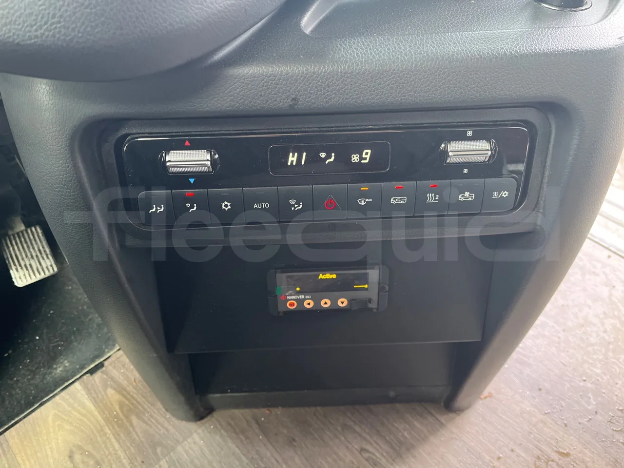 Mercedes-Benz Intouro E17UE -Euro 6 - 260 kW - 13.090 mt - radio accessories photo