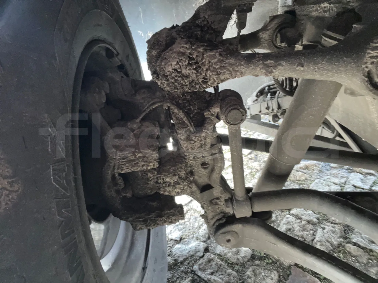 Mercedes-Benz Intouro E17UE -Euro 6 - 260 kW - 13.090 mt - front air springs left