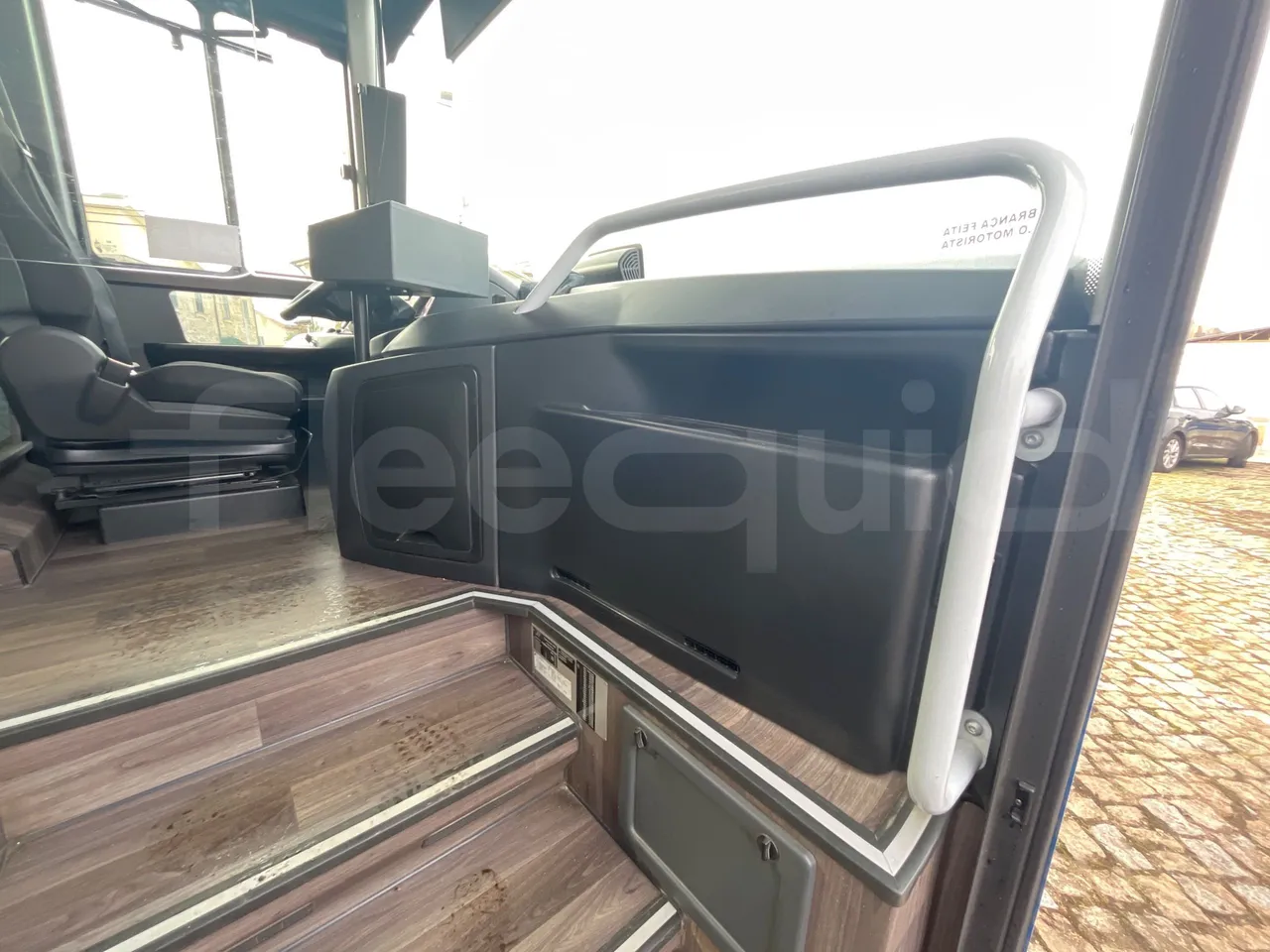 Mercedes-Benz Intouro E17UE -Euro 6 - 260 kW - 13.090 mt - handrails photo