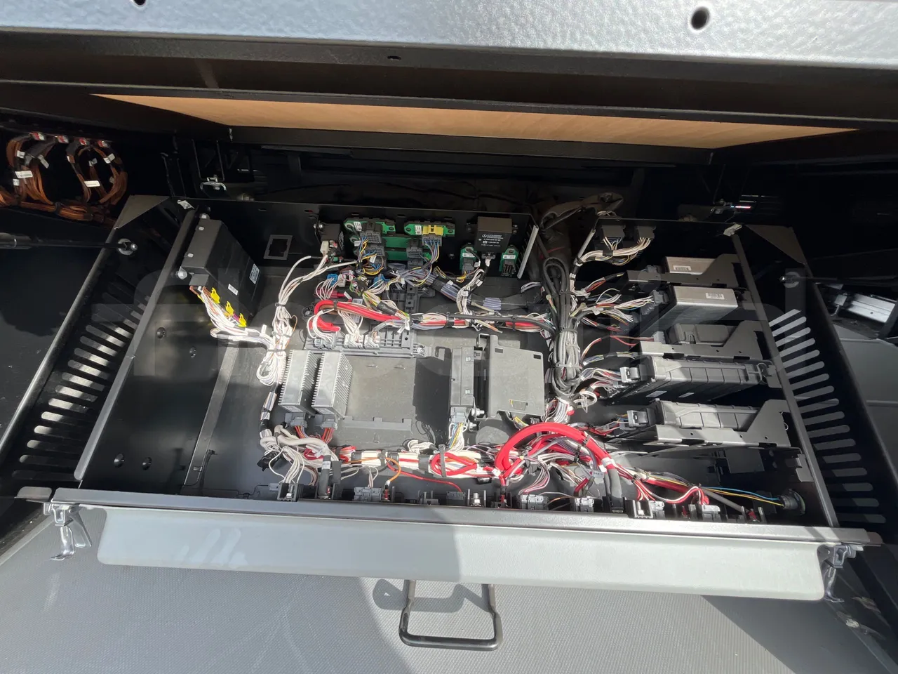 Mercedes-Benz Intouro E17UE -Euro 6 - 260 kW - 13.090 mt - right side doors closed