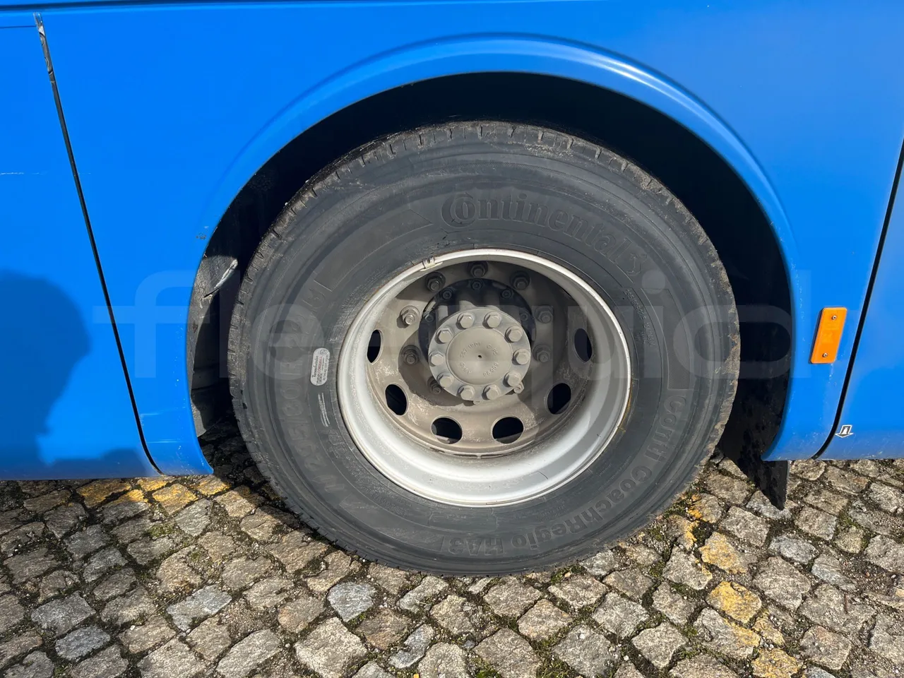 Mercedes-Benz Intouro E17UE -Euro 6 - 260 kW - 13.090 mt - rear left tire photo