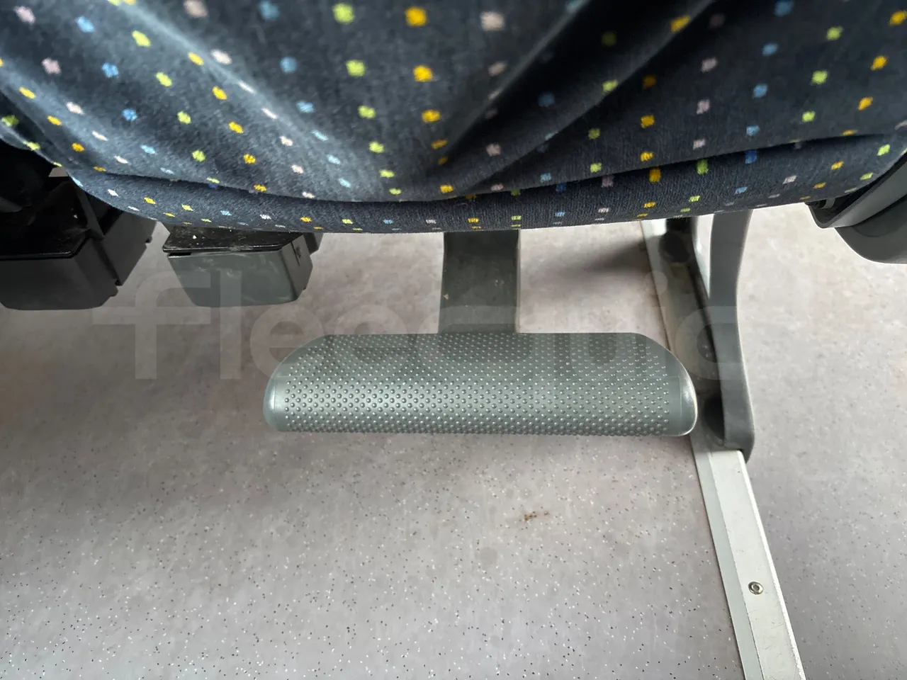 Setra S415 HD - EURO 5 - 310KW - 12m - footrest detail photo