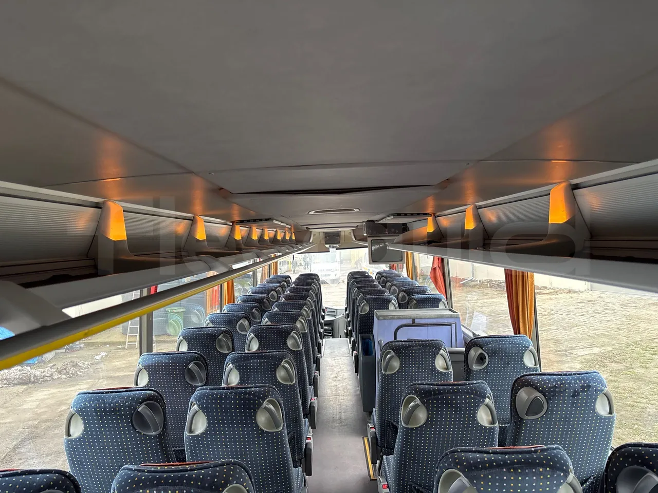 Setra S415 HD - EURO 5 - 310KW - 12m - overhead compartments photo