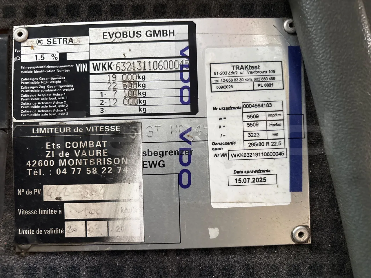 Setra S415 HD - EURO 5 - 310KW - 12m - vehicle plate photo