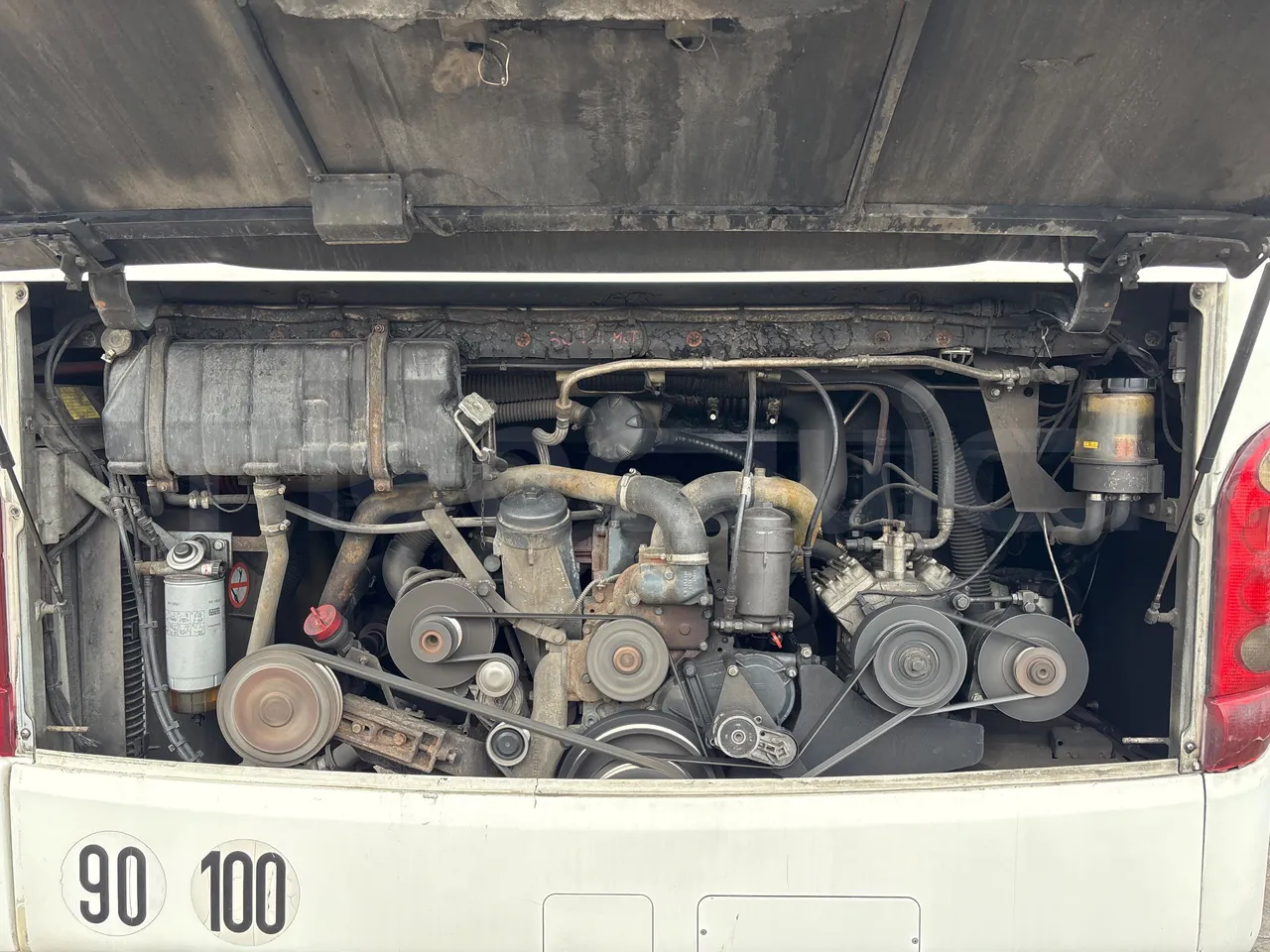 Setra S415 HD - EURO 5 - 310KW - 12m - rear hatch open