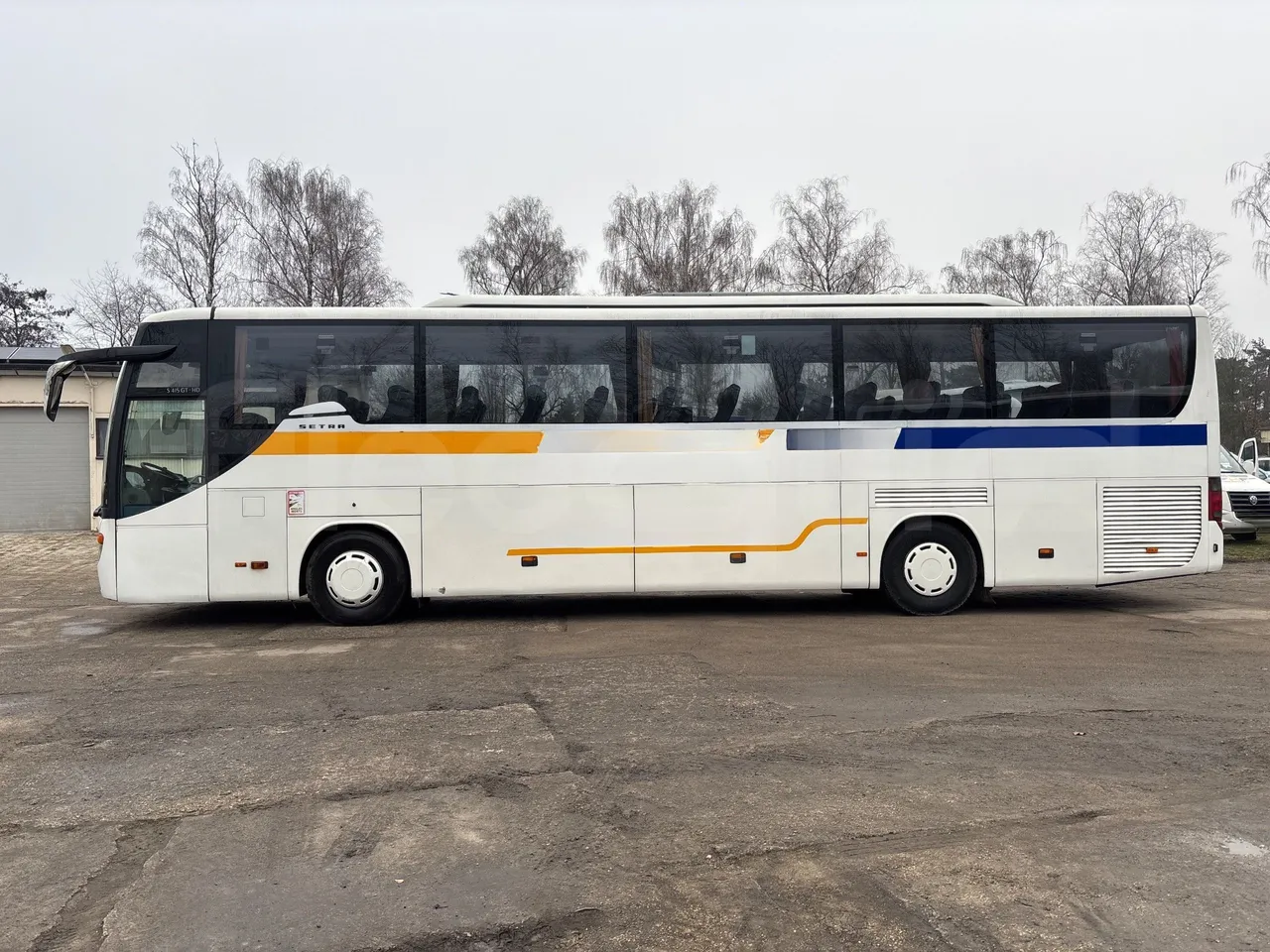 Setra S415 HD - EURO 5 - 310KW - 12m - left side photo