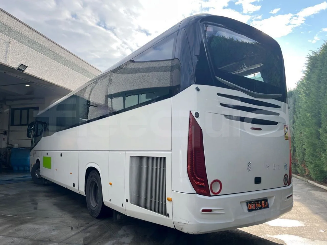 Irizar i6 13.35 - EUR6 - 320kW - 12.920m - 3/4 left rear side