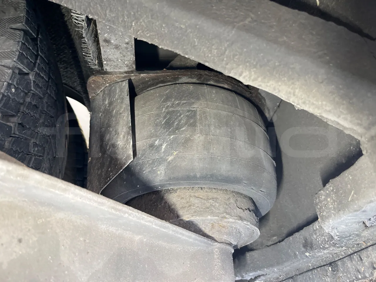 Irizar i6 13.35 - EUR6 - 320kW - 12.920m - axel 2 air springs 2 right