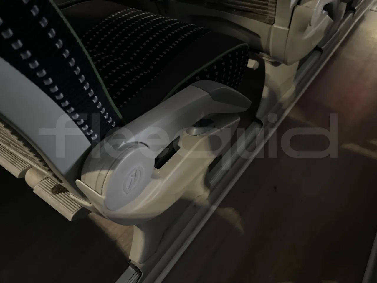 Irizar i6 13.35 - EUR6 - 320kW - 12.920m - armrest detail photo