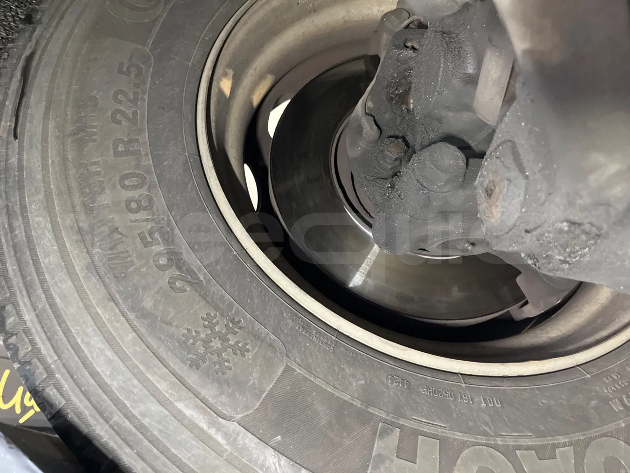 Irizar i6 13.35 - EUR6 - 320kW - 12.920m - front discs left