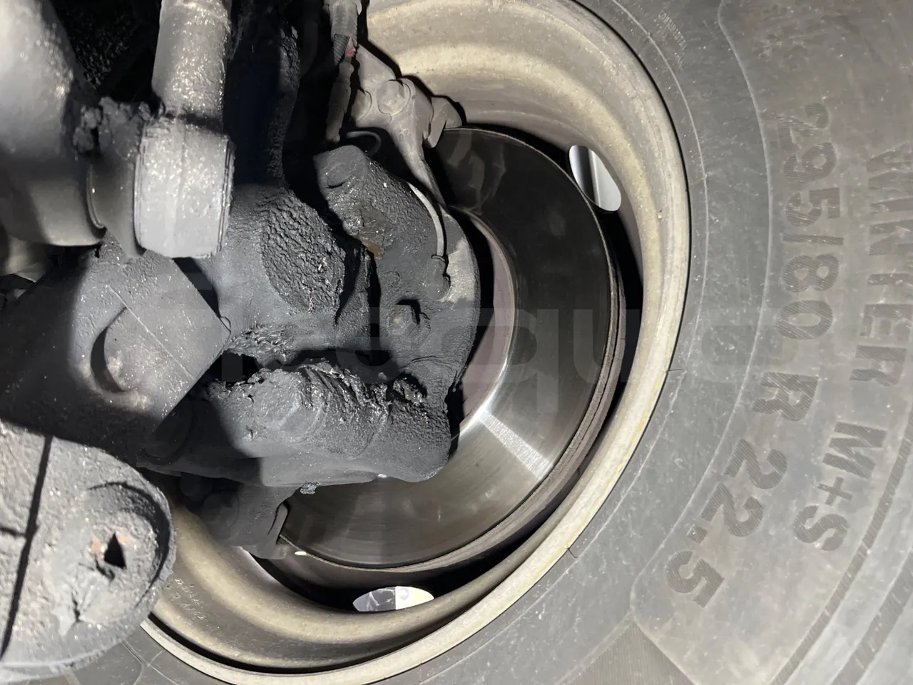 Irizar i6 13.35 - EUR6 - 320kW - 12.920m - front discs right