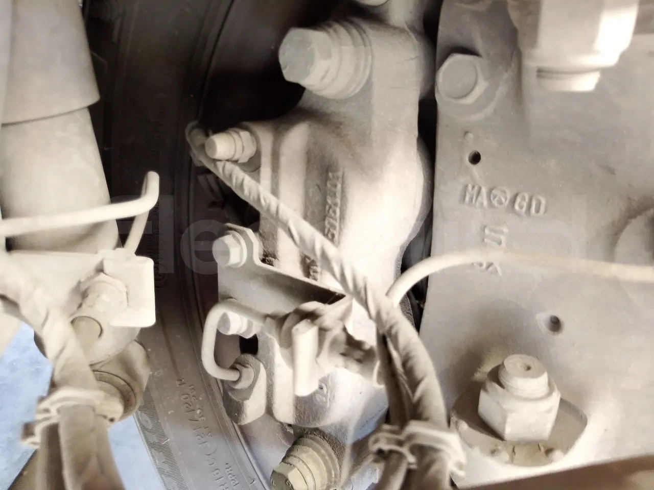 Iveco Indcar WGIVMY11 MOBI SCUOLABUS - EUR6 - 100Kw - 8,592m - front brake calipers right