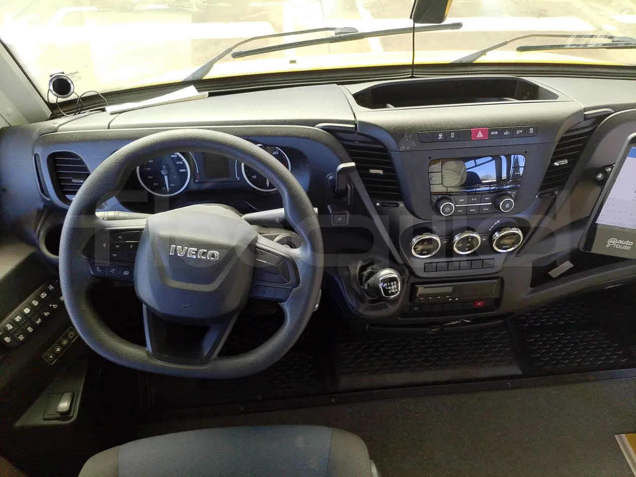 Iveco Indcar WGIVMY11 MOBI SCUOLABUS - EUR6 - 100Kw - 8,592m - steering wheel photo