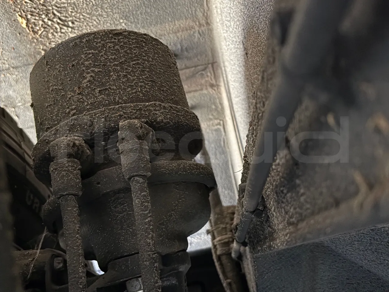 Solaris Urbino - Second Axle Caliper Brakes Left Side