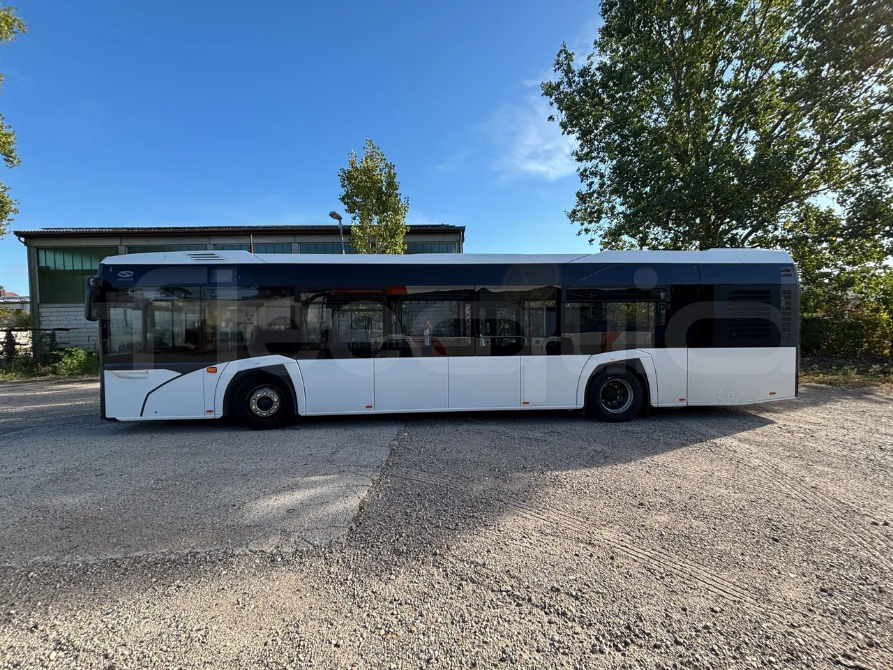 Solaris Urbino - Left Side