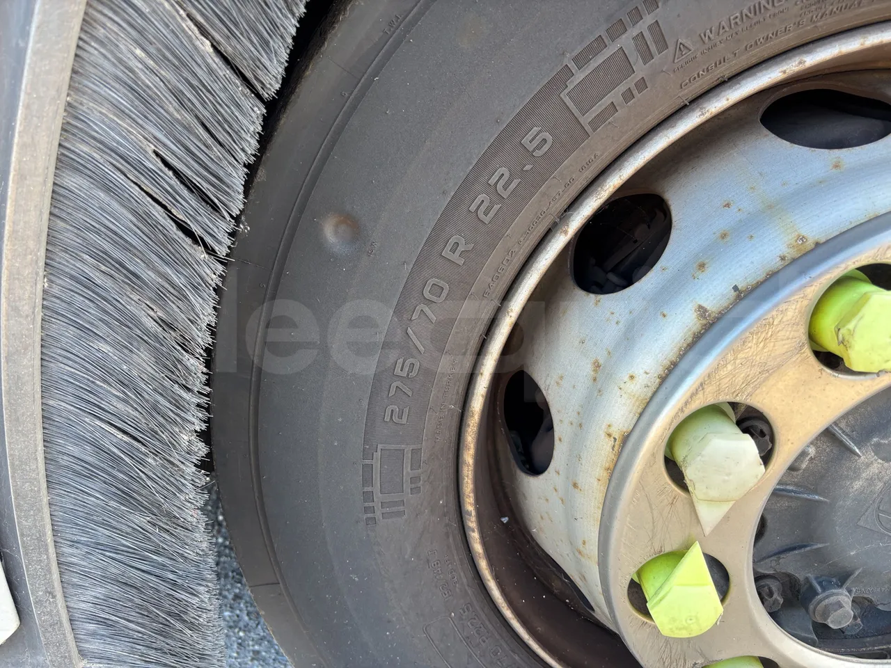 Solaris Urbino - First Axle Left Side: Tyre Size