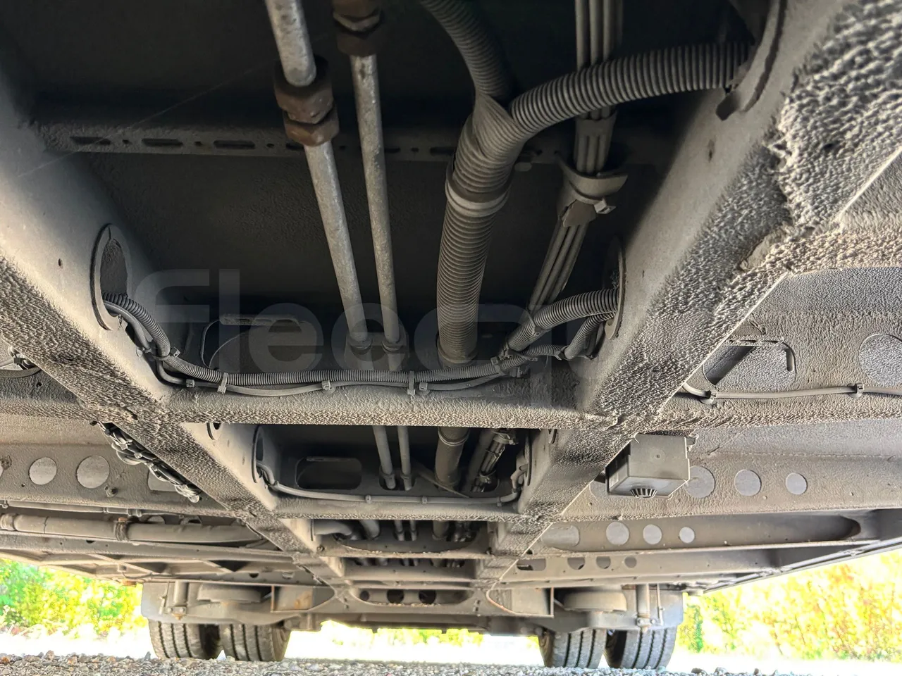 Solaris Urbino - Central Undercarriage