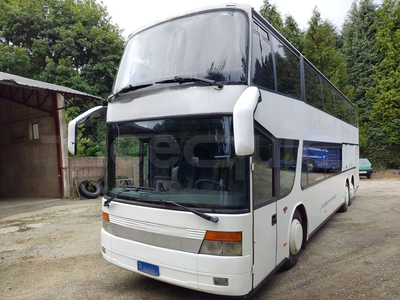Setra S328 S328-DT/ Euro 1 - 370 Kw - 12 Mt - 3/4 front left (mandatory for bus to scrap)