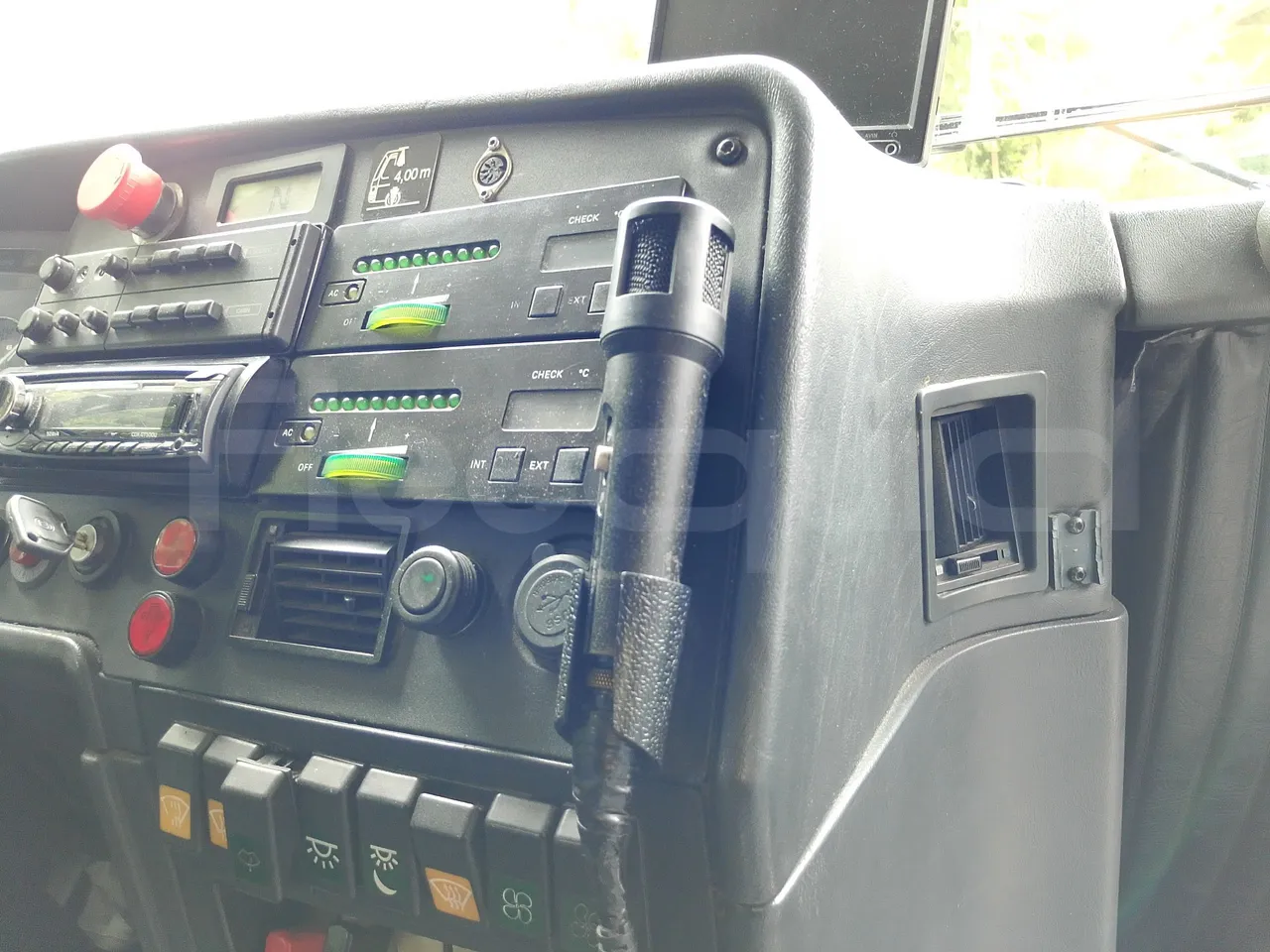 Setra S328 S328-DT/ Euro 1 - 370 Kw - 12 Mt - hostes microphone accessories photo