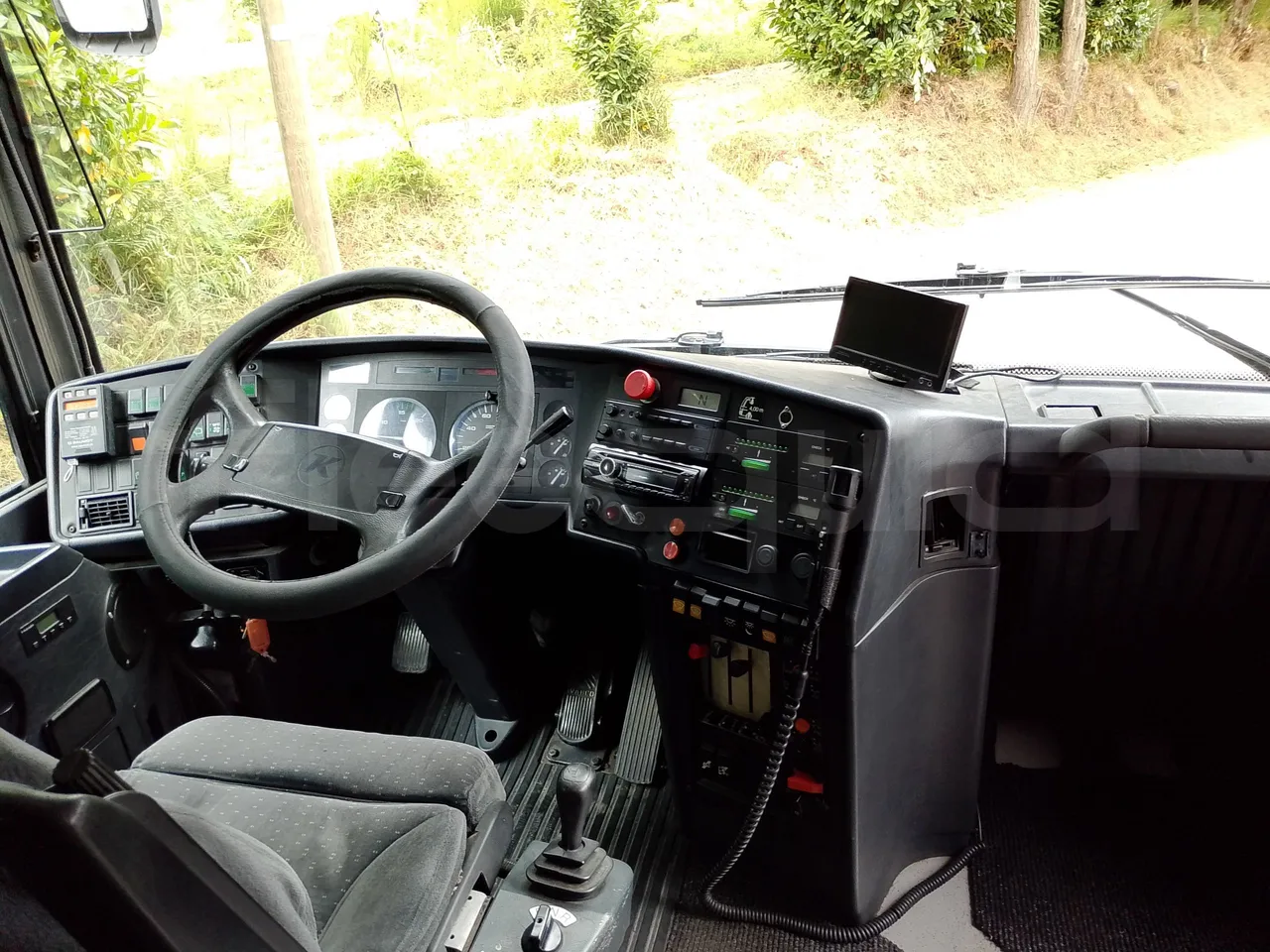 Setra S328 S328-DT/ Euro 1 - 370 Kw - 12 Mt - buttons panels on (mandatory for bus to scrap)