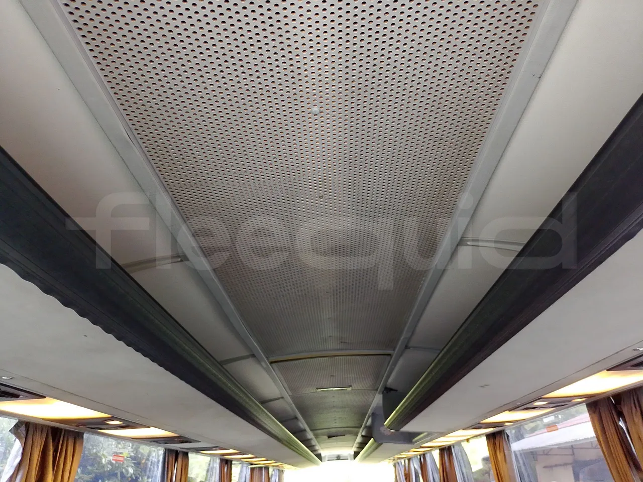 Setra S328 S328-DT/ Euro 1 - 370 Kw - 12 Mt - overhead compartments photo