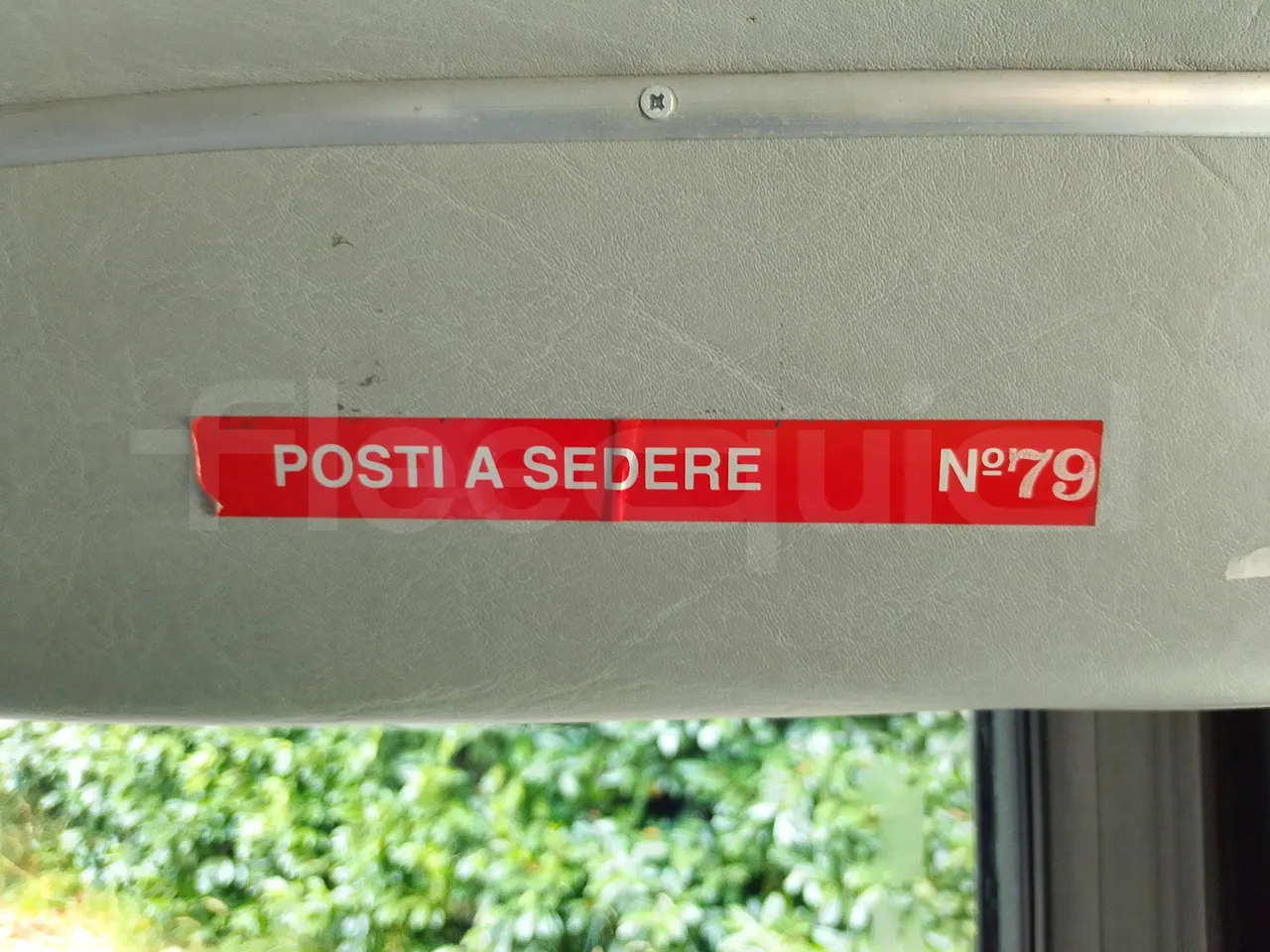 Setra S328 S328-DT/ Euro 1 - 370 Kw - 12 Mt - seat plate photo