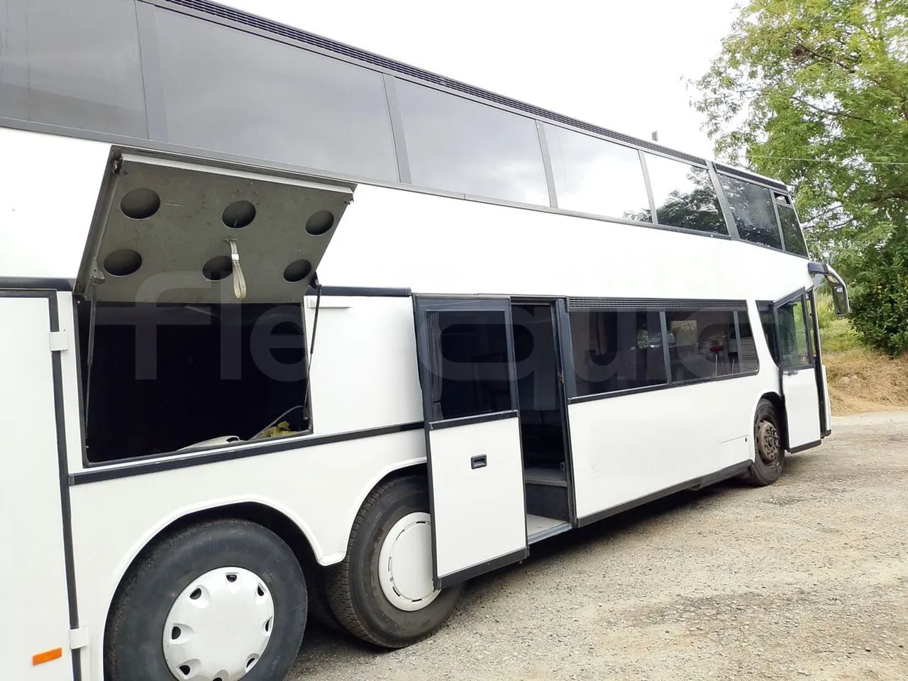 Setra S328 S328-DT/ Euro 1 - 370 Kw - 12 Mt - platform open photo